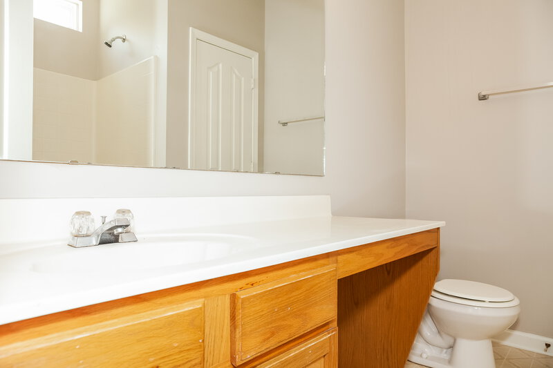 2,660/Mo, 14814 Jerpoint Abby Dr Charlotte, NC 28273 Main Bathroom View