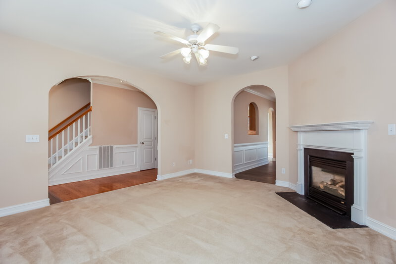 2,085/Mo, 19203 Coachmans Trce Cornelius, NC 28031 Living Room View 2