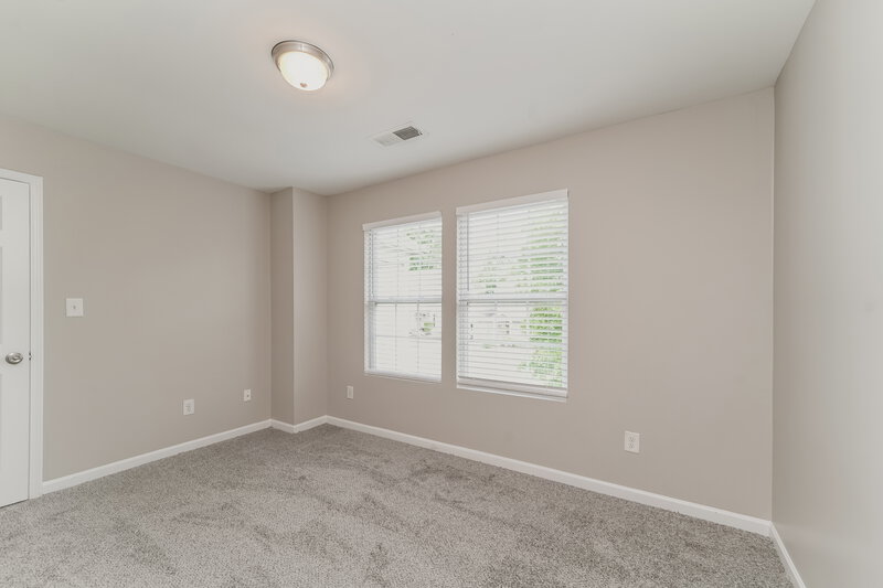 2,085/Mo, 5512 Twin Brook Dr Charlotte, NC 28269 Bedroom View 3