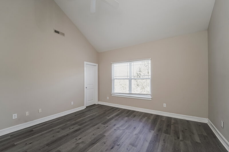 2,285/Mo, 8607 Castle Cliff Dr Matthews, NC 28105 Living Room View