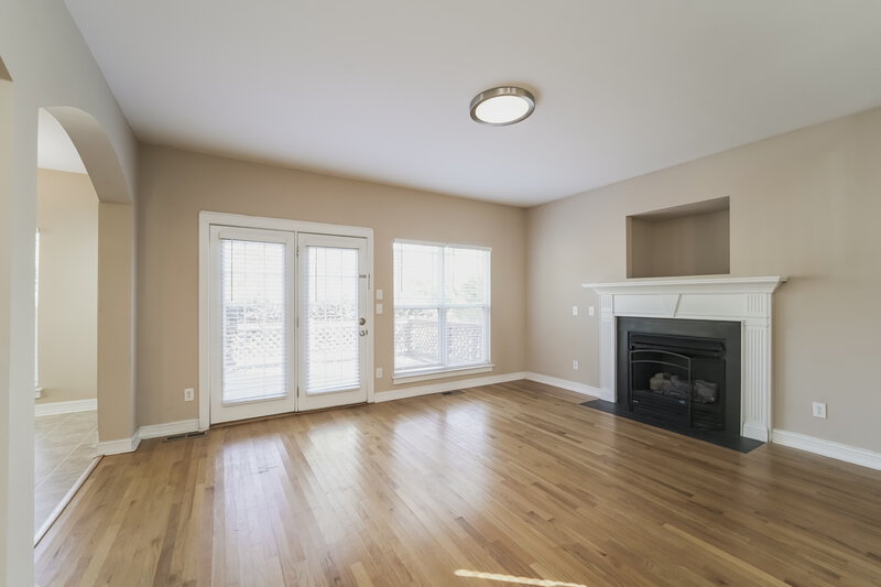 2,285/Mo, 8607 Castle Cliff Dr Matthews, NC 28105 Family Room View