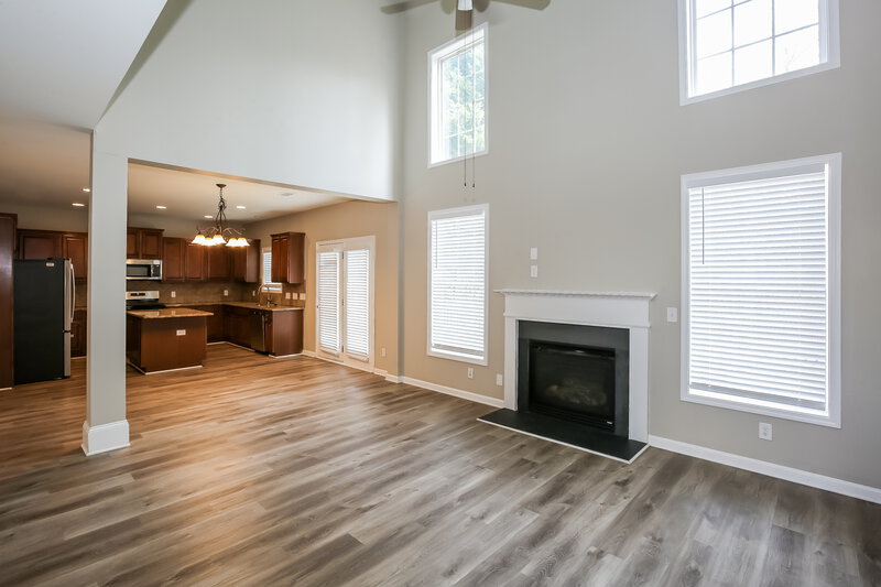 2,685/Mo, 13829 Mallard Lake Rd Charlotte, NC 28262 Living Room View