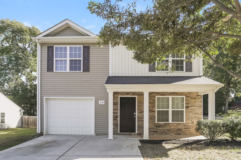 1,915/Mo, 719 Ferrell Ave Charlotte, NC 28216 External View