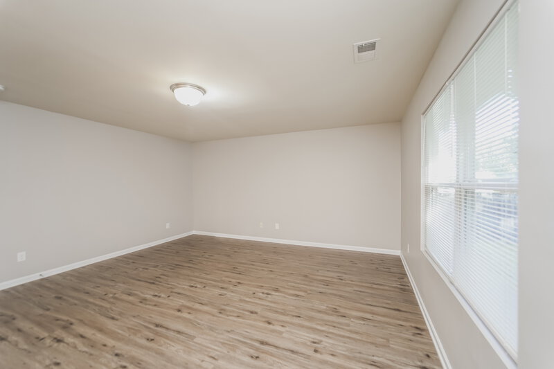 1,915/Mo, 719 Ferrell Ave Charlotte, NC 28216 Living Room View