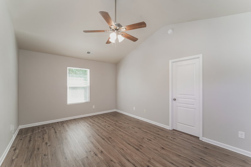 1,915/Mo, 719 Ferrell Ave Charlotte, NC 28216 Main Bedroom View 2