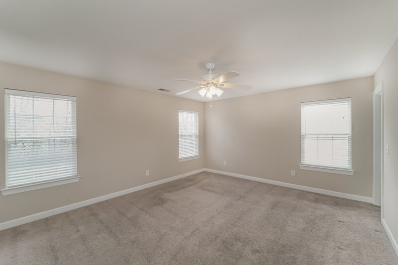 2,550/Mo, 2865 Island Point Dr NW Concord, NC 28027 Main Bedroom View 2