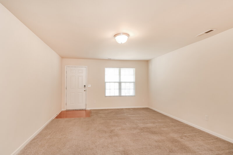 1,850/Mo, 160 Autumn Bluff Cir Mount Holly, NC 28120 Living Room View