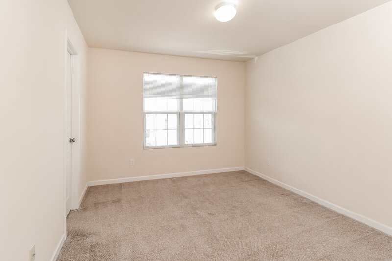 1,850/Mo, 160 Autumn Bluff Cir Mount Holly, NC 28120 Living Room View 2