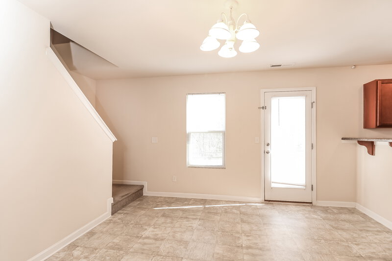 1,850/Mo, 160 Autumn Bluff Cir Mount Holly, NC 28120 Dining Room View