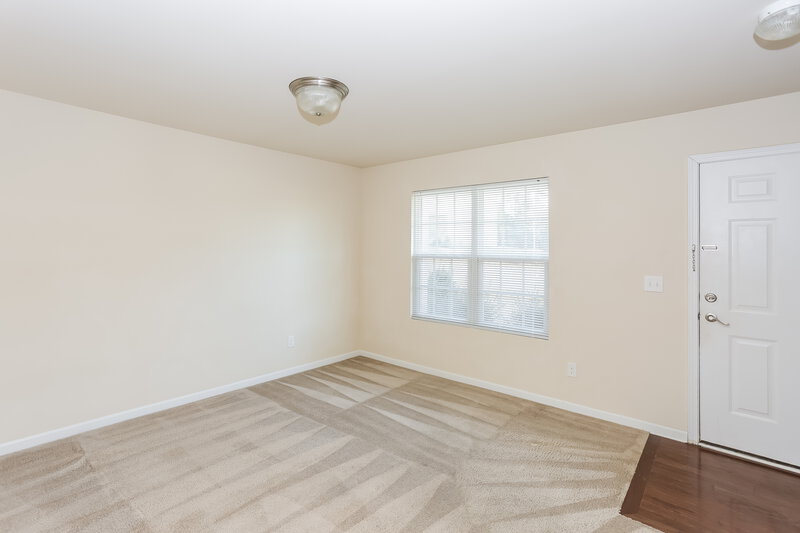 2,880/Mo, 164 Autumn Bluff Cir Mount Holly, NC 28120 Living Room View