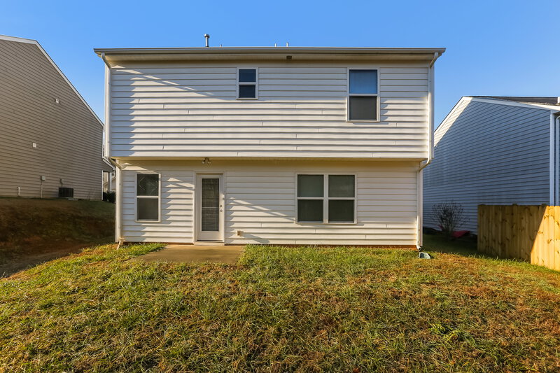 2,880/Mo, 164 Autumn Bluff Cir Mount Holly, NC 28120 Rear View 2