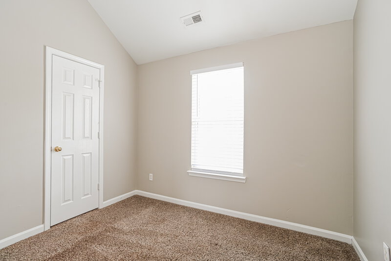 1,880/Mo, 933 Grass Hollow Ct Charlotte, NC 28216 Bedroom View 2