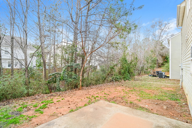 1,880/Mo, 933 Grass Hollow Ct Charlotte, NC 28216 Backyard View
