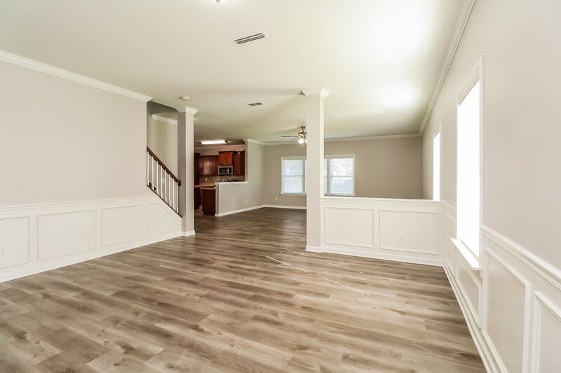 2,780/Mo, 14416 Lake Crossing Dr Charlotte, NC 28278 Living Room View 2