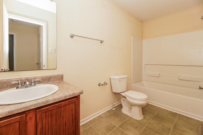 1,555/Mo, 271 Morning Dew Dr Concord, NC 28025 Main Bathroom View