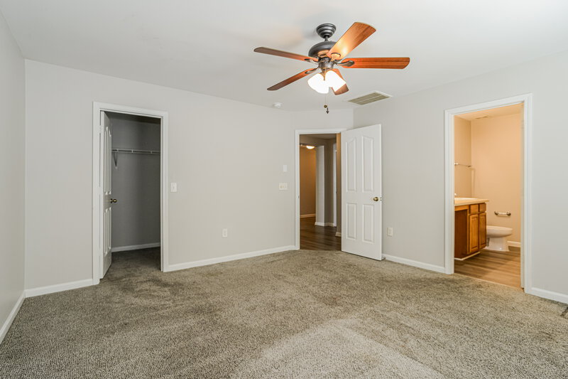 2,055/Mo, 519 Nanny Point Dr Monroe, NC 28110 Main Bedroom View