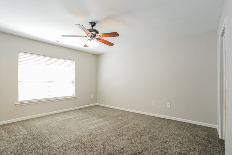 2,055/Mo, 519 Nanny Point Dr Monroe, NC 28110 Main Bedroom View 2