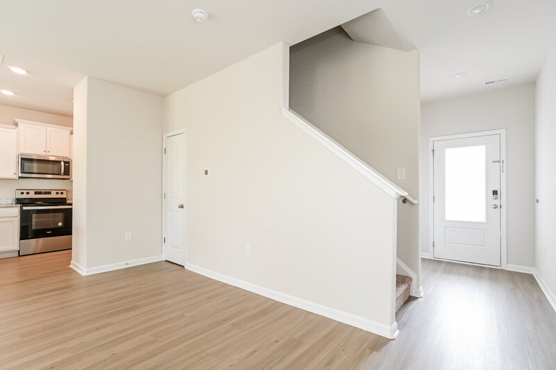 2,105/Mo, 8014 Moose Creek Dr Charlotte, NC 28214 Living Room View