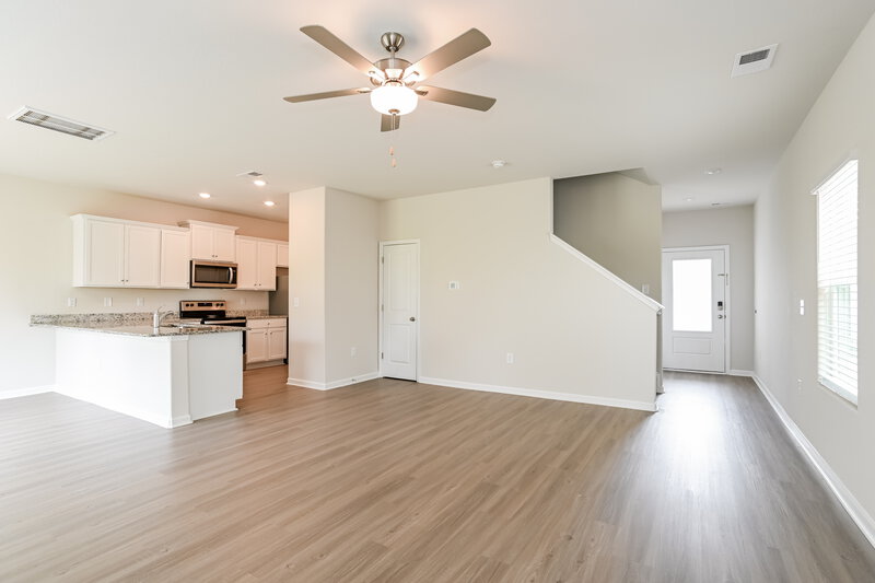 2,105/Mo, 8014 Moose Creek Dr Charlotte, NC 28214 Living Room View 5