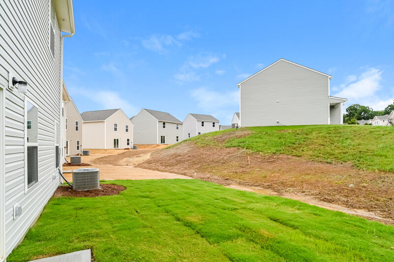 2,105/Mo, 8014 Moose Creek Dr Charlotte, NC 28214 Backyard View