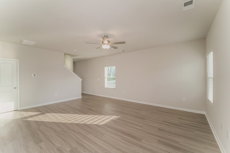 2,260/Mo, 8005 Moose Creek Dr Charlotte, NC 28214 Living Room View 2