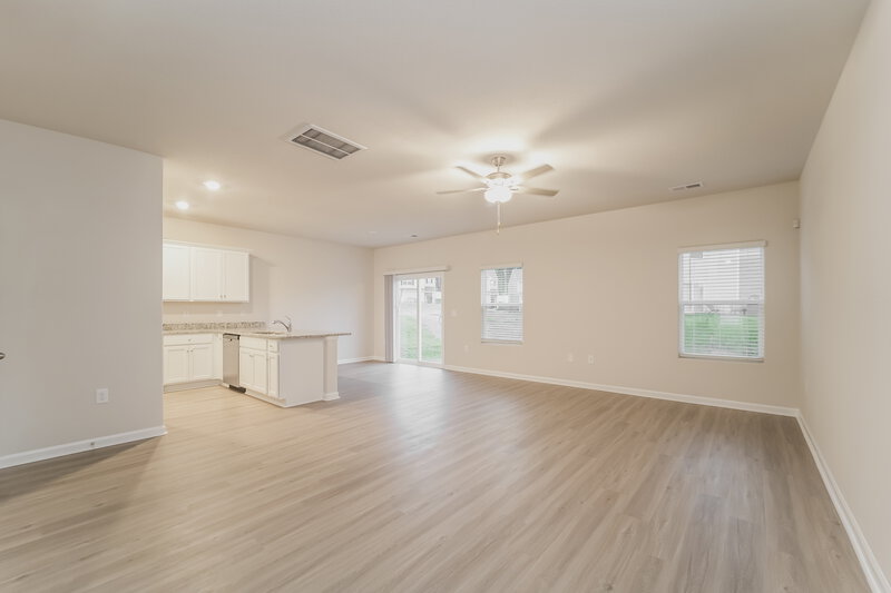 1,895/Mo, 8050 Moose Creek Dr Charlotte, NC 28214 Living Room View