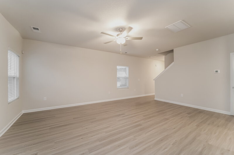 1,895/Mo, 8050 Moose Creek Dr Charlotte, NC 28214 Living Room View 2