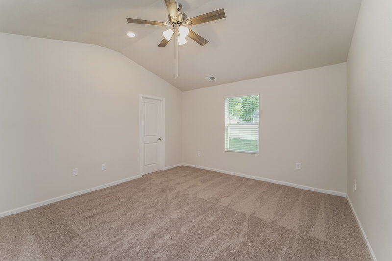 2,010/Mo, 6244 Lowe Ln Charlotte, NC 28214 Main Bedroom View 2