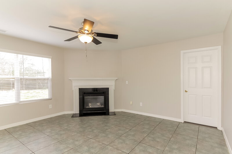 1,895/Mo, 12632 Dervish Ln Charlotte, NC 28269 Living Room View