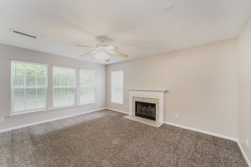 3,010/Mo, 10308 Gold Pan Rd Charlotte, NC 28215 Living Room View