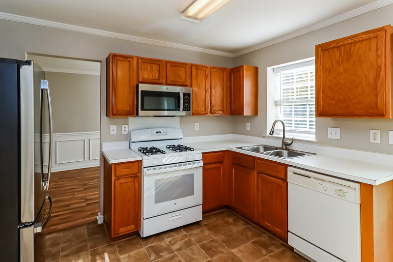 3,150/Mo, 7021 Long Run Ln Charlotte, NC 28216 Kitchen View