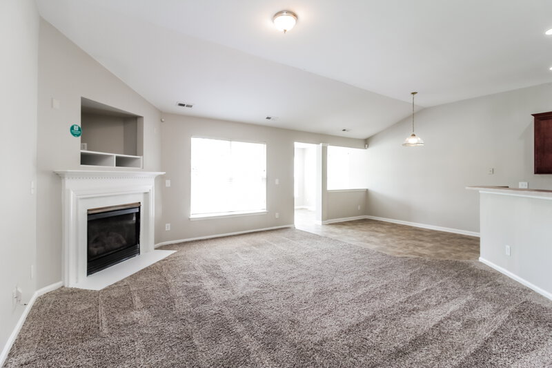 2,380/Mo, 4013 Lawrence Daniel Dr Matthews, NC 28104 Living Room View