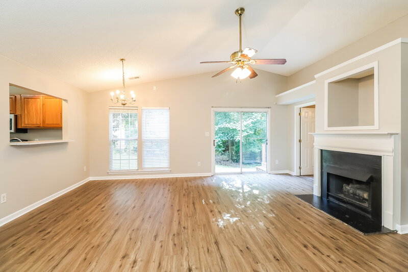 1,745/Mo, 1839 Colin Creek Ln Charlotte, NC 28214 Living Room View