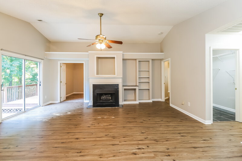 1,745/Mo, 1839 Colin Creek Ln Charlotte, NC 28214 Living Room View 2