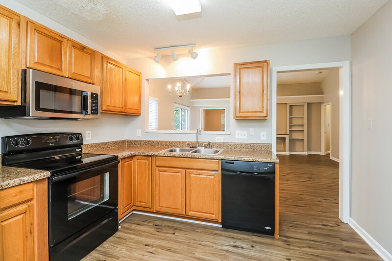 1,745/Mo, 1839 Colin Creek Ln Charlotte, NC 28214 Kitchen View