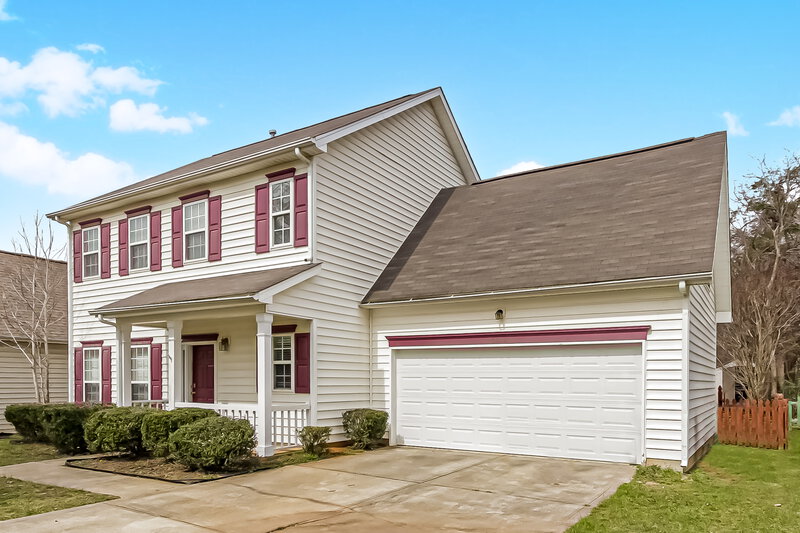 1,950/Mo, 6038 Shining Oak Ln Charlotte, NC 28269 Front View 2