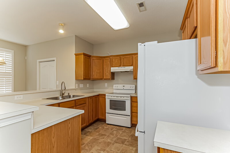 1,950/Mo, 6038 Shining Oak Ln Charlotte, NC 28269 Kitchen View