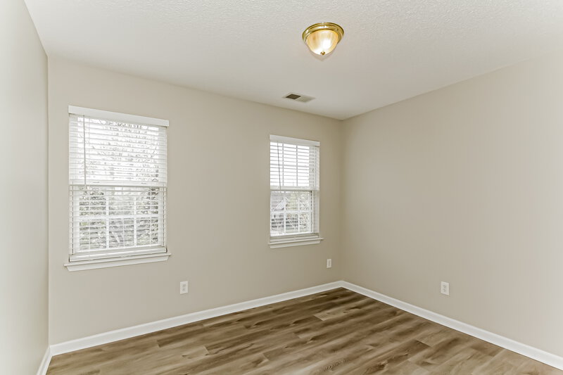 1,950/Mo, 6038 Shining Oak Ln Charlotte, NC 28269 Bedroom View