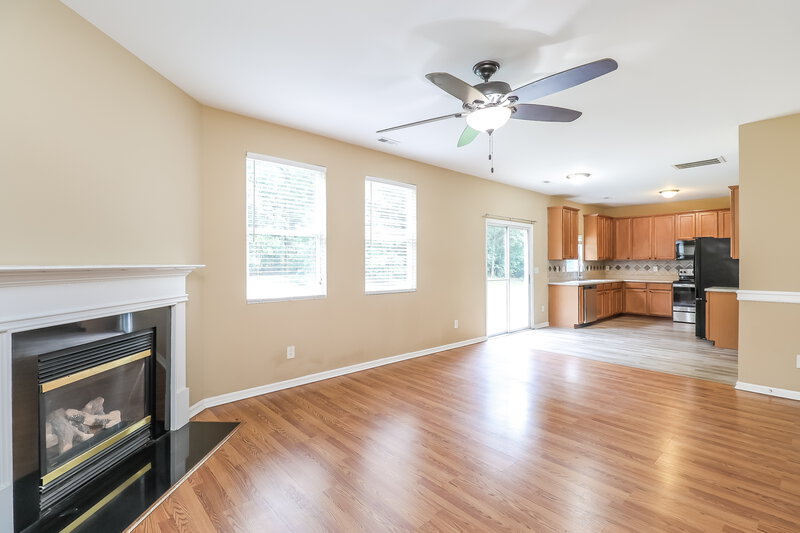 2,320/Mo, 6512 Blackwood Ln Waxhaw, NC 28173 Family Room View