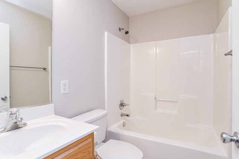 1,770/Mo, 4831 Adamshire Ave Concord, NC 28025 Bathroom View