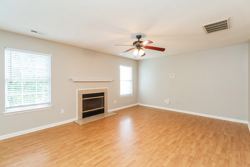 2,260/Mo, 9353 White Aspen Pl Charlotte, NC 28269 Living Room View