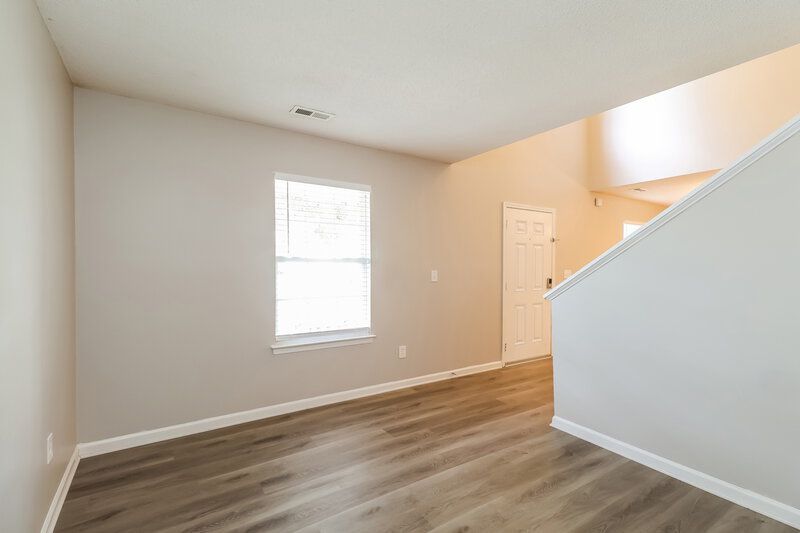 2,260/Mo, 9353 White Aspen Pl Charlotte, NC 28269 Family Room View