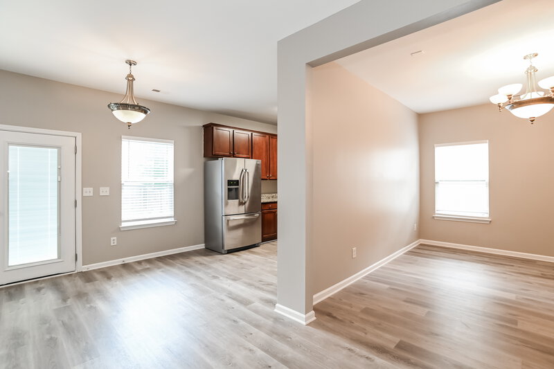 2,525/Mo, 7517 Mary Jo Helms Dr Charlotte, NC 28215 Misc View 2