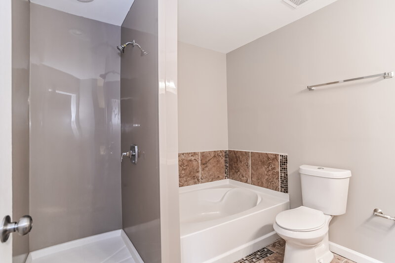 2,525/Mo, 7517 Mary Jo Helms Dr Charlotte, NC 28215 Misc View 10