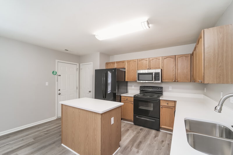1,805/Mo, 5122 Grays Ridge Dr Charlotte, NC 28269 Kitchen View