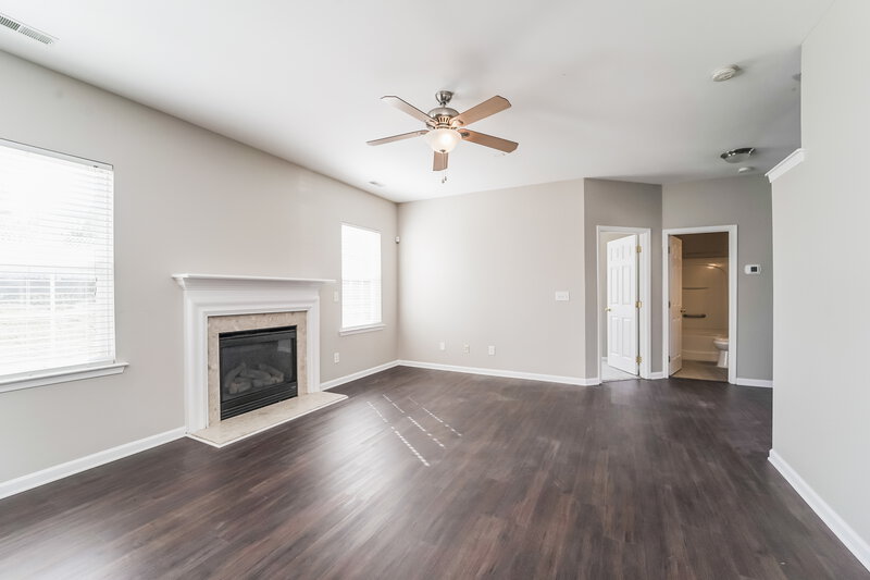 2,325/Mo, 2991 Deep Cove Dr NW Concord, NC 28027 Living Room View 2