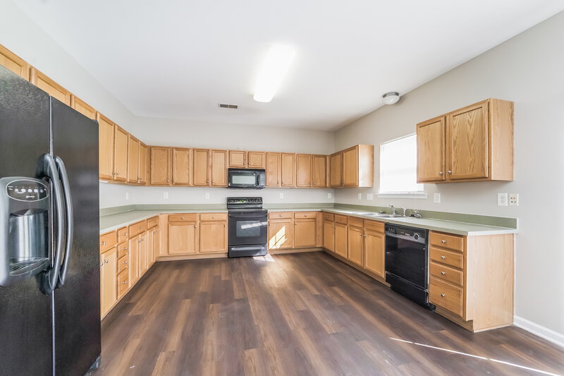 2,325/Mo, 2991 Deep Cove Dr NW Concord, NC 28027 Kitchen View