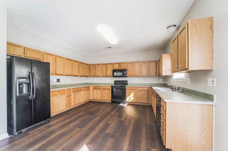 2,325/Mo, 2991 Deep Cove Dr NW Concord, NC 28027 Kitchen View 2