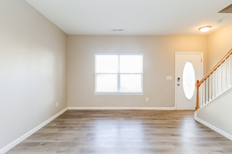 2,135/Mo, 1317 Bray Dr Charlotte, NC 28214 Living Room View