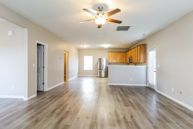 2,135/Mo, 1317 Bray Dr Charlotte, NC 28214 Living Room View 2